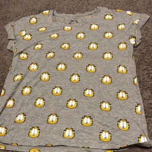 Tee shirt